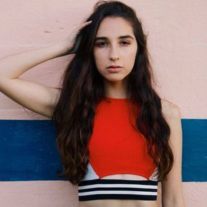 Meet your Posher, Andrea